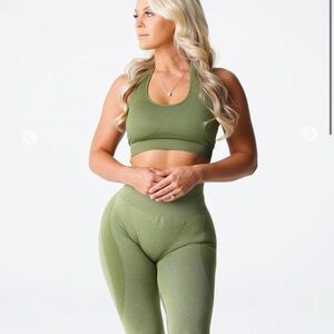 NVGTN meadow halter bra